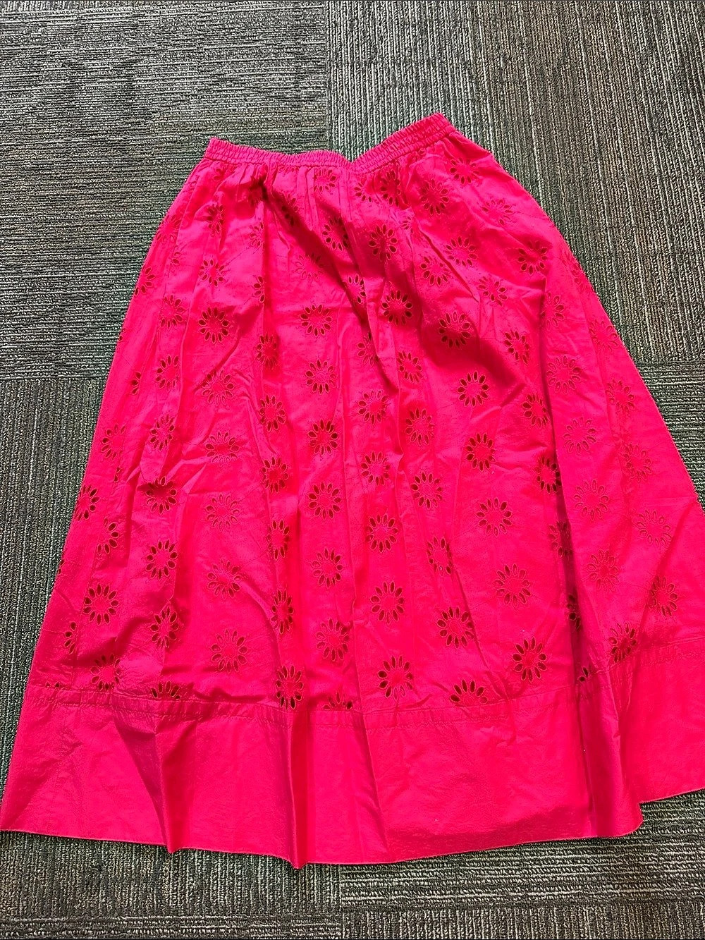 J.Crew Eyelet full  Skirt in hot Pink, Small